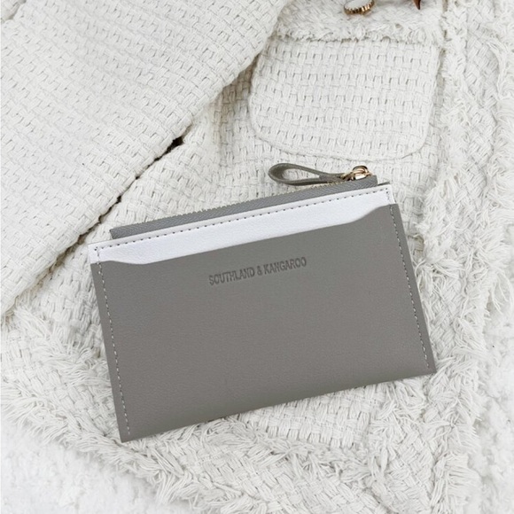 ⚠️Clearance Light Grey And White Slim Cardholder / Wallet - Picture 2 of 4